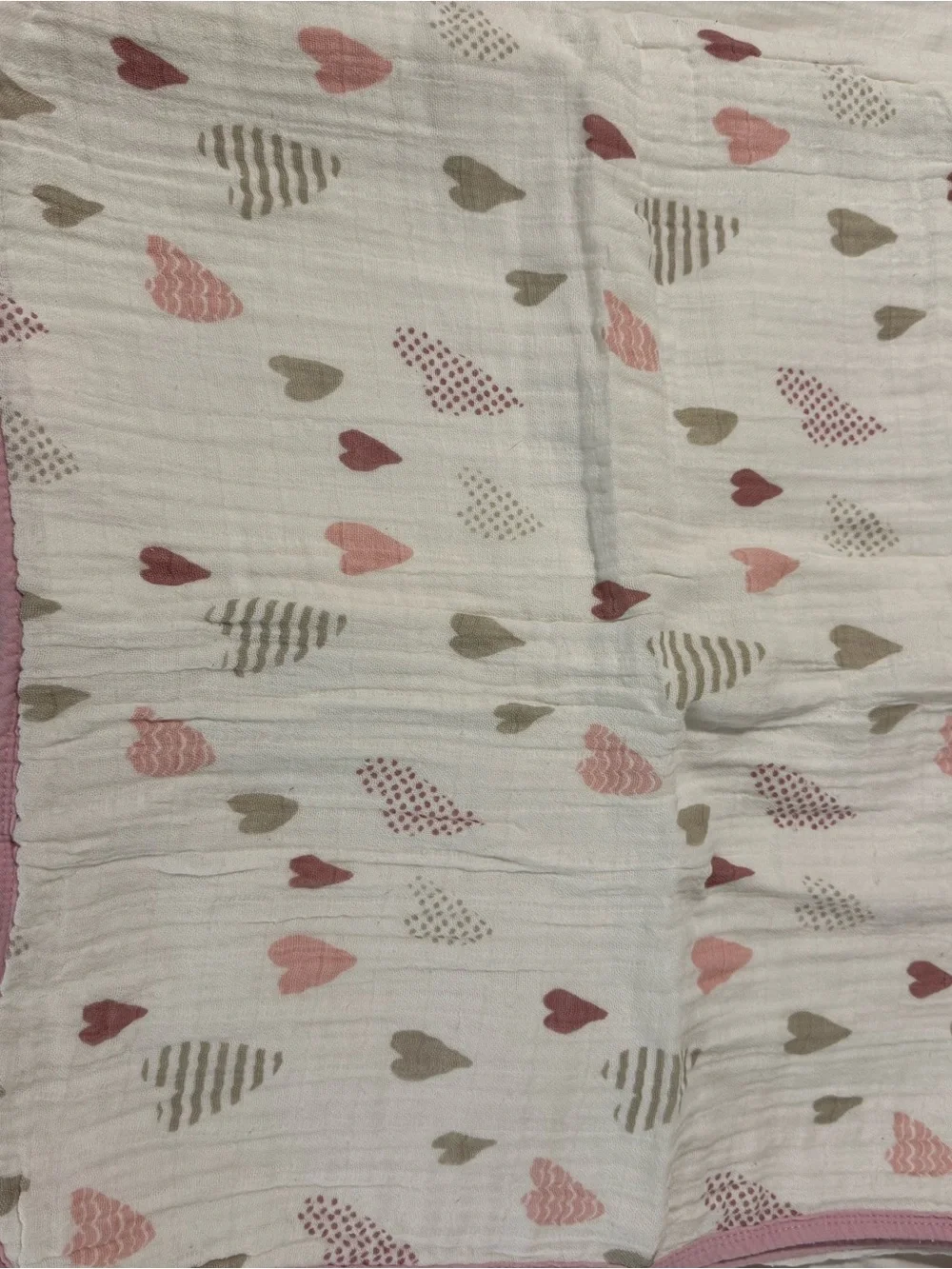 Aden and Anais Dream on Me Heart Print Muslin Swaddle Blanket
